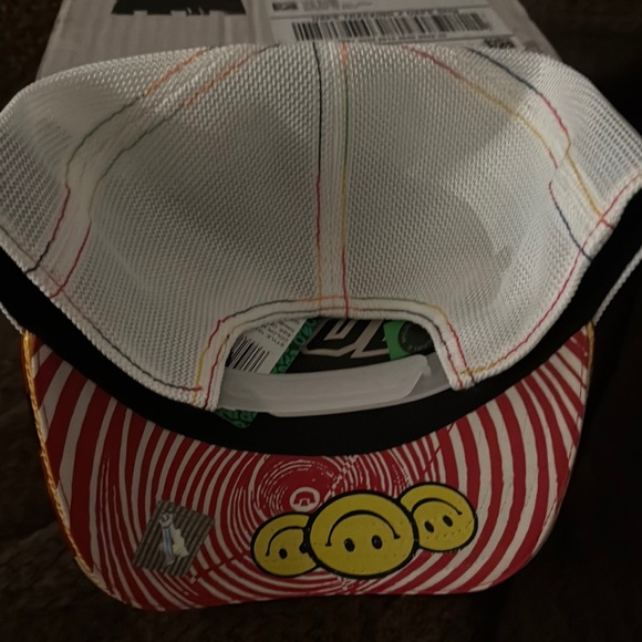 Colorful Fish Embroidered Cap - Picture 4 of 4